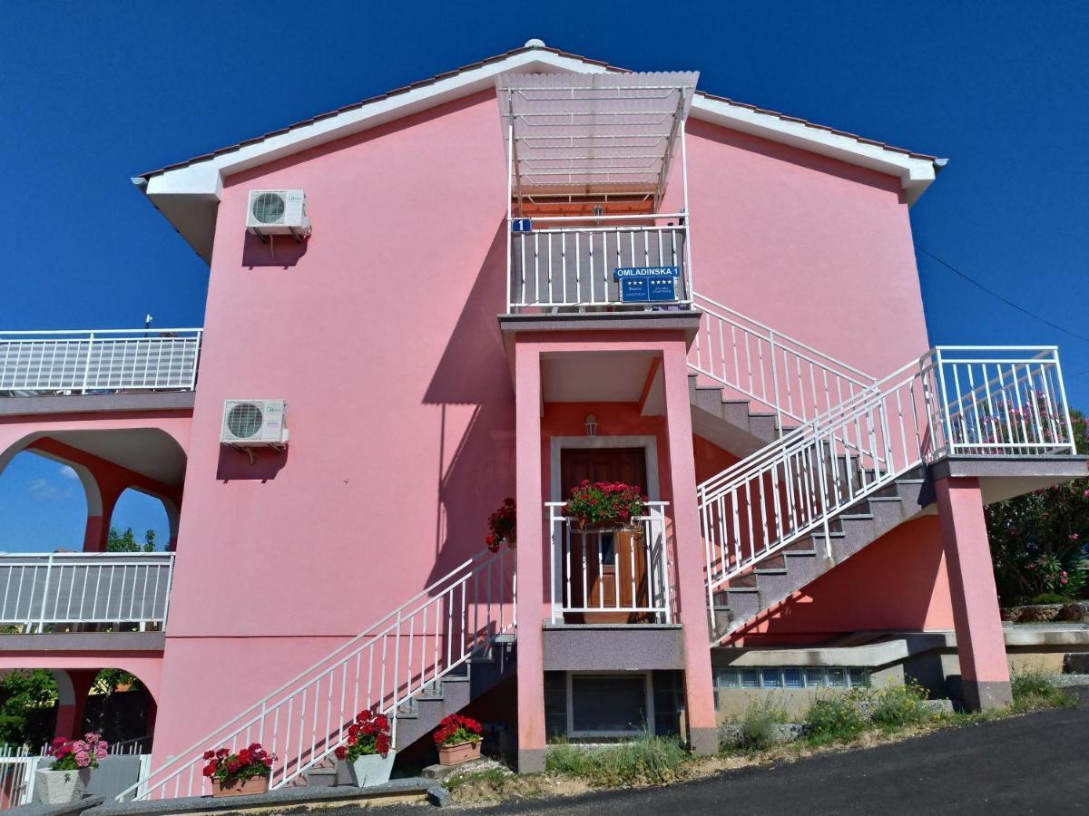 Apartments With A Parking Space Njivice, Krk - 15904 Exterior foto