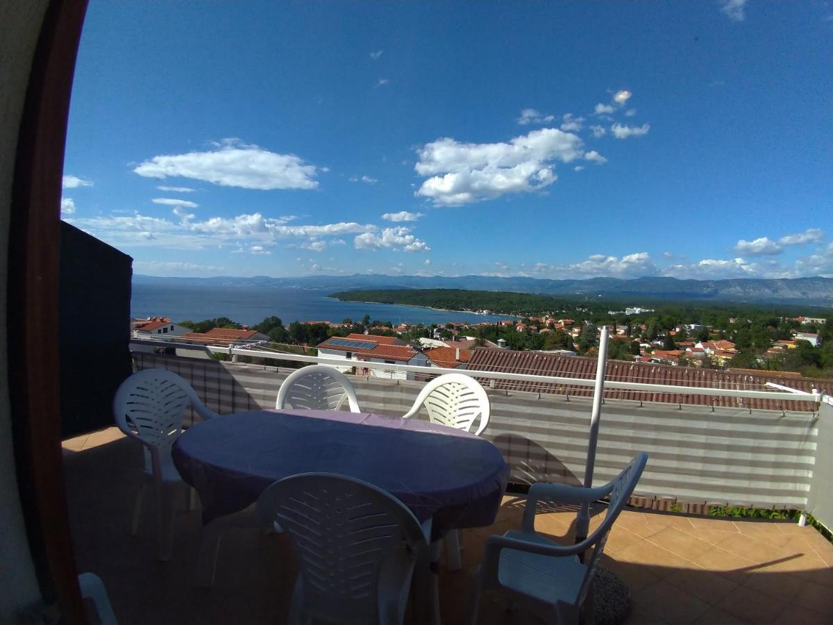 Apartments With A Parking Space Njivice, Krk - 15904 Exterior foto